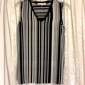 Jones Studio sleeveless blouse